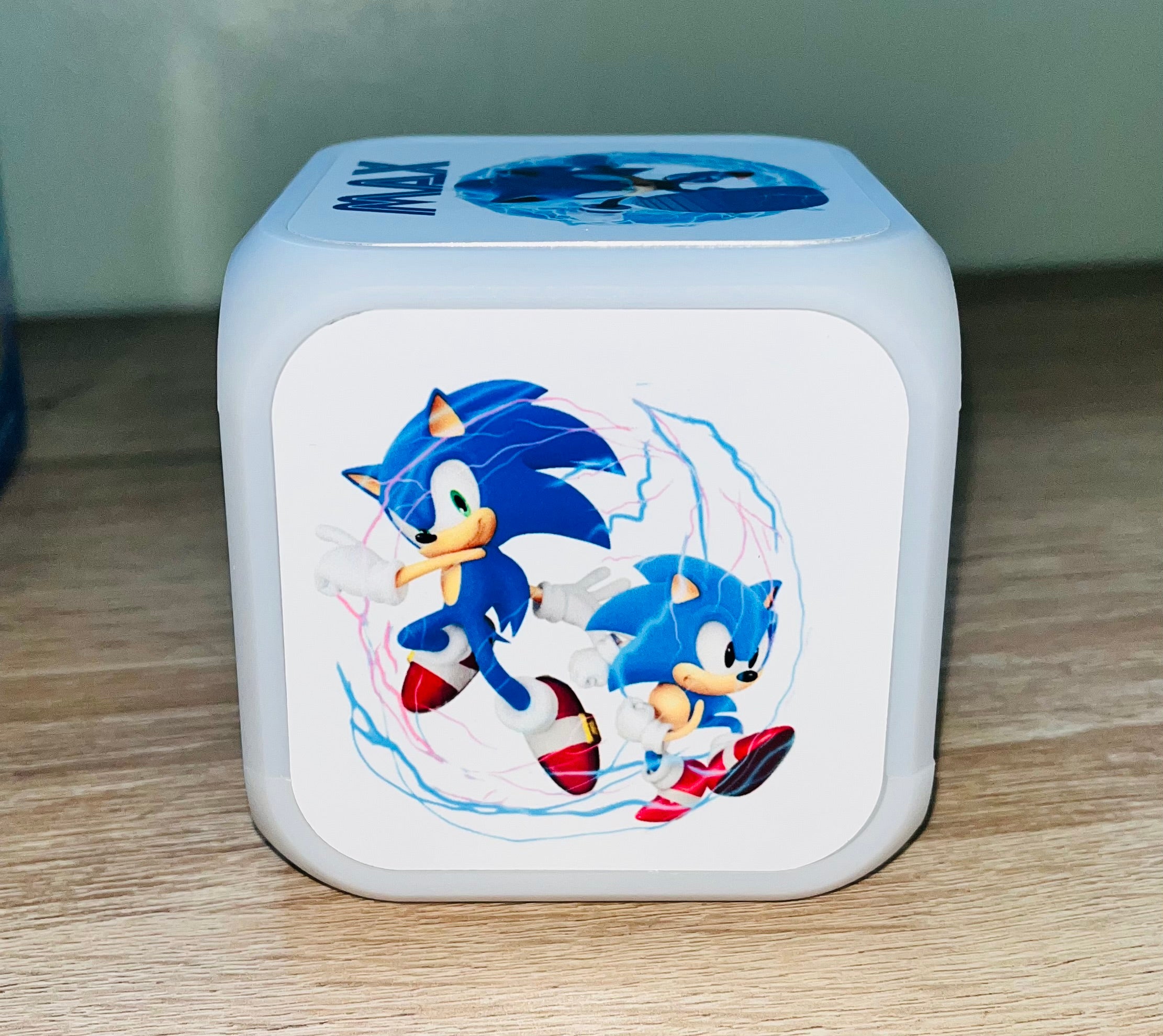 Character/Sonic Design Personalised LED Cube Digital Alarm Clock - Colour Changing/Great Gift Idea
