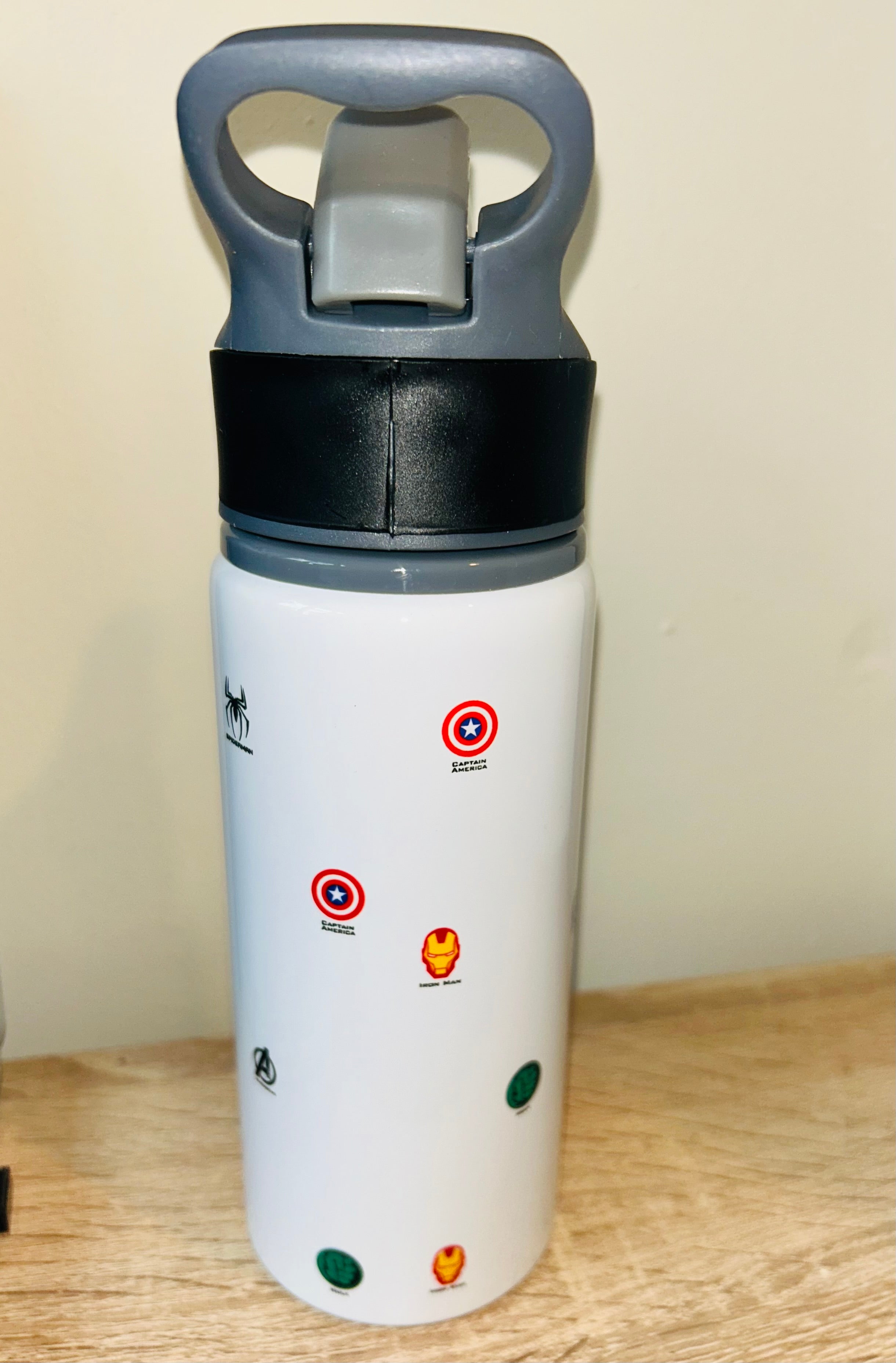 Avengers/Superheroes Themed Personalised 600ml Aluminium Water Bottles - made with your favourite characters! School Water Bottle, Summer Ready.