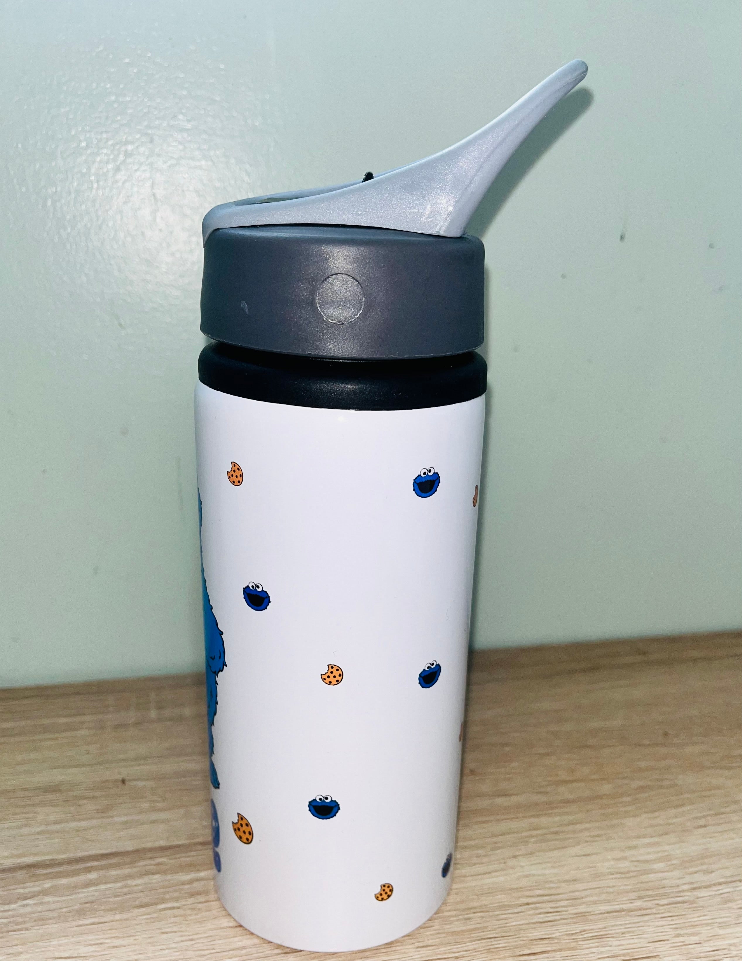 Character/Cookie Monster Themed Personalised 600ml Aluminium Water Bottles - made with your favourite characters! School Water Bottle, Summer Ready.