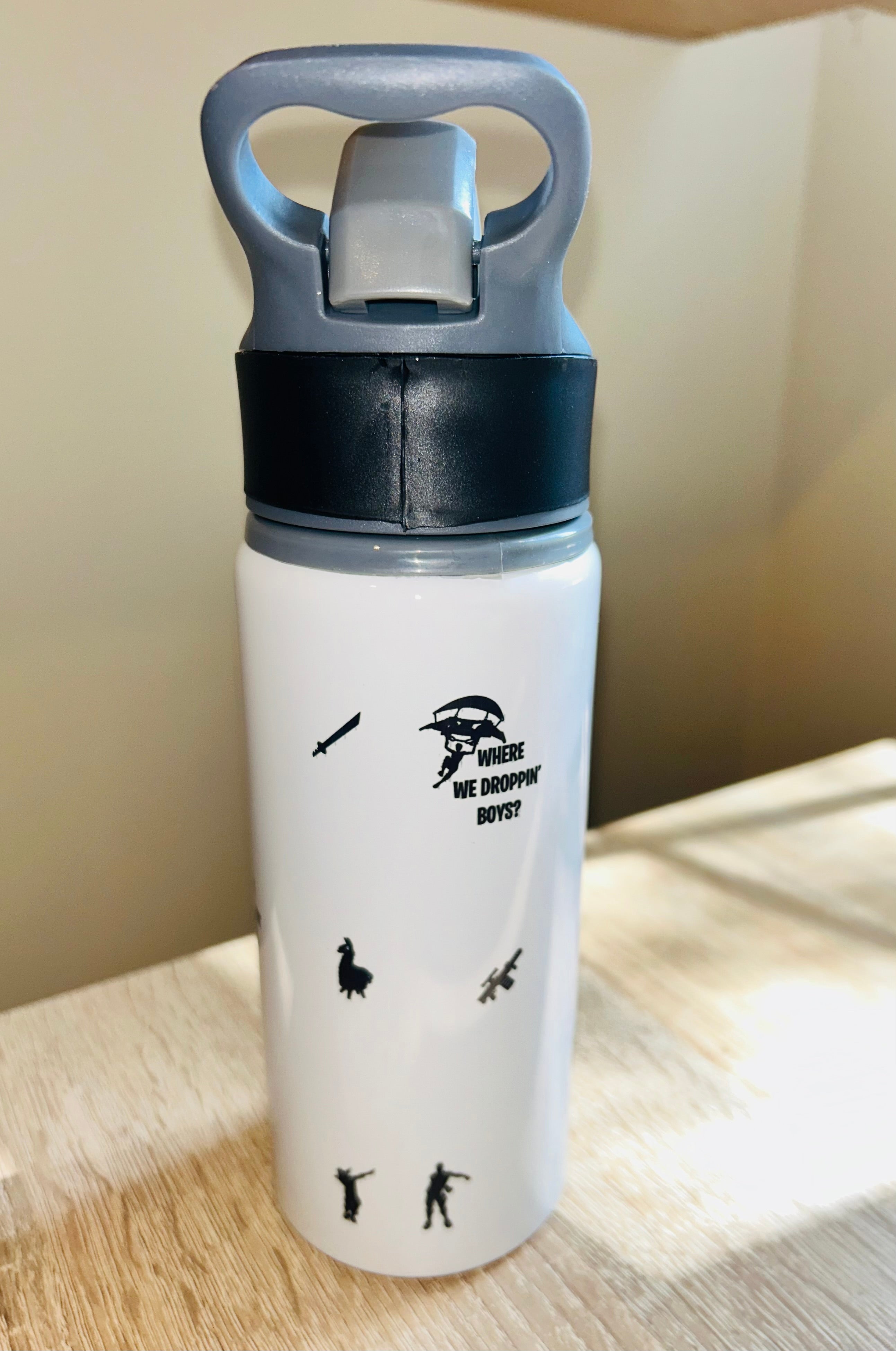 Gaming Themed Personalised 600ml Aluminium Water Bottles - made with your favourite characters! School Water Bottle, Summer Ready.
